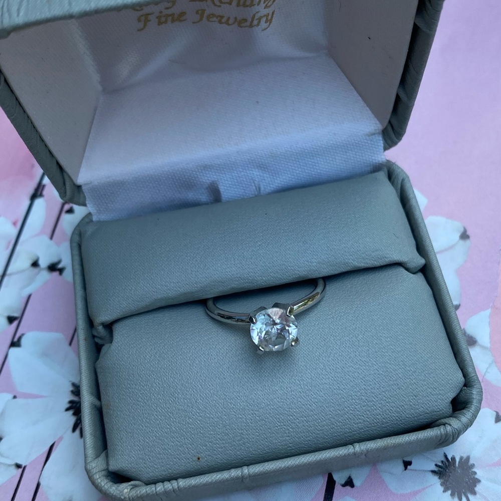 Beautiful Ring‎